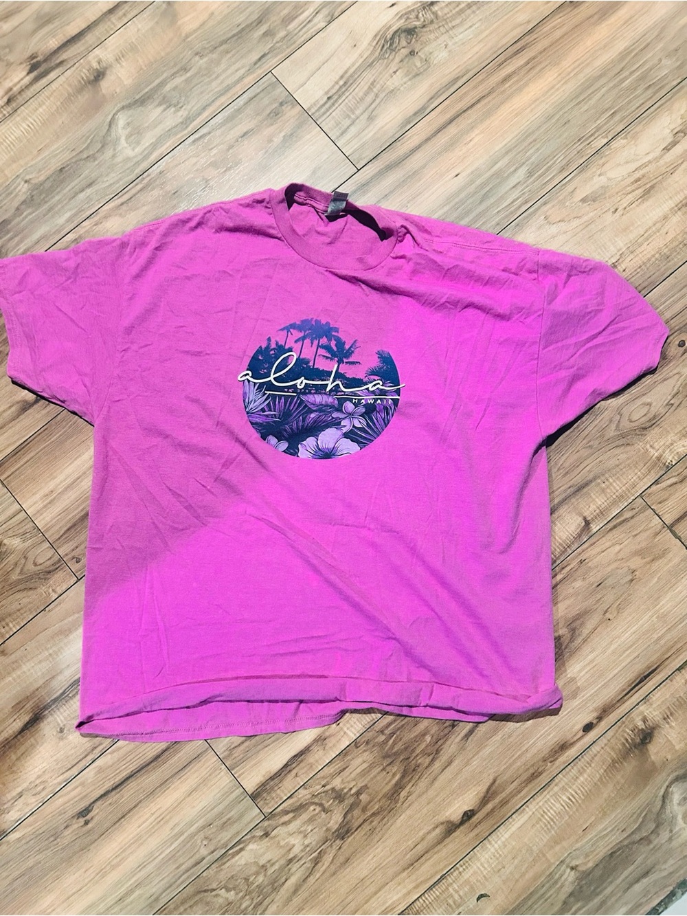 Gildan Hot Pink Aloha Circle Graphic Tee